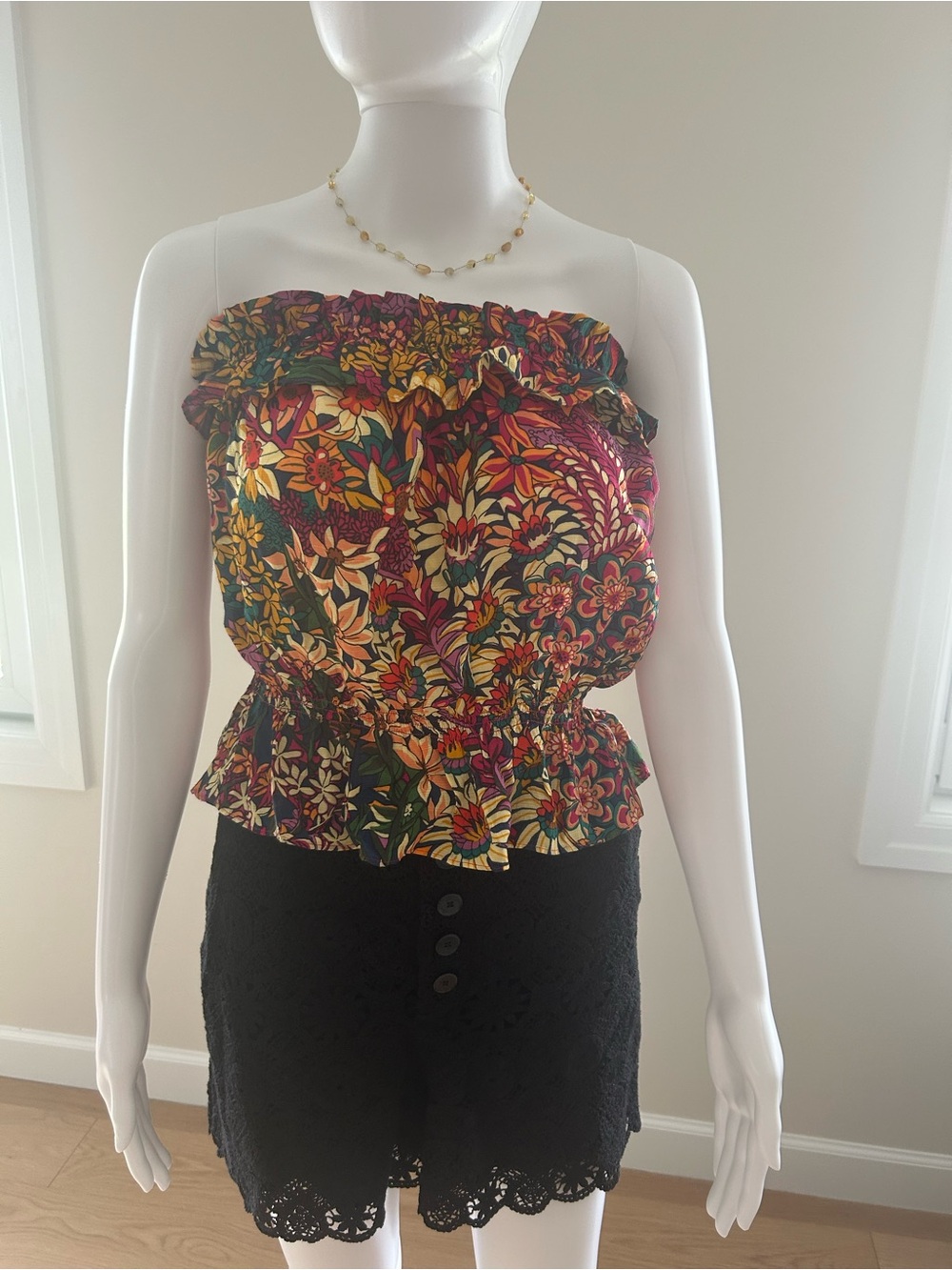 Anthropologie Maeve Strapless Smocked Peplum Top 

Excellent Condition